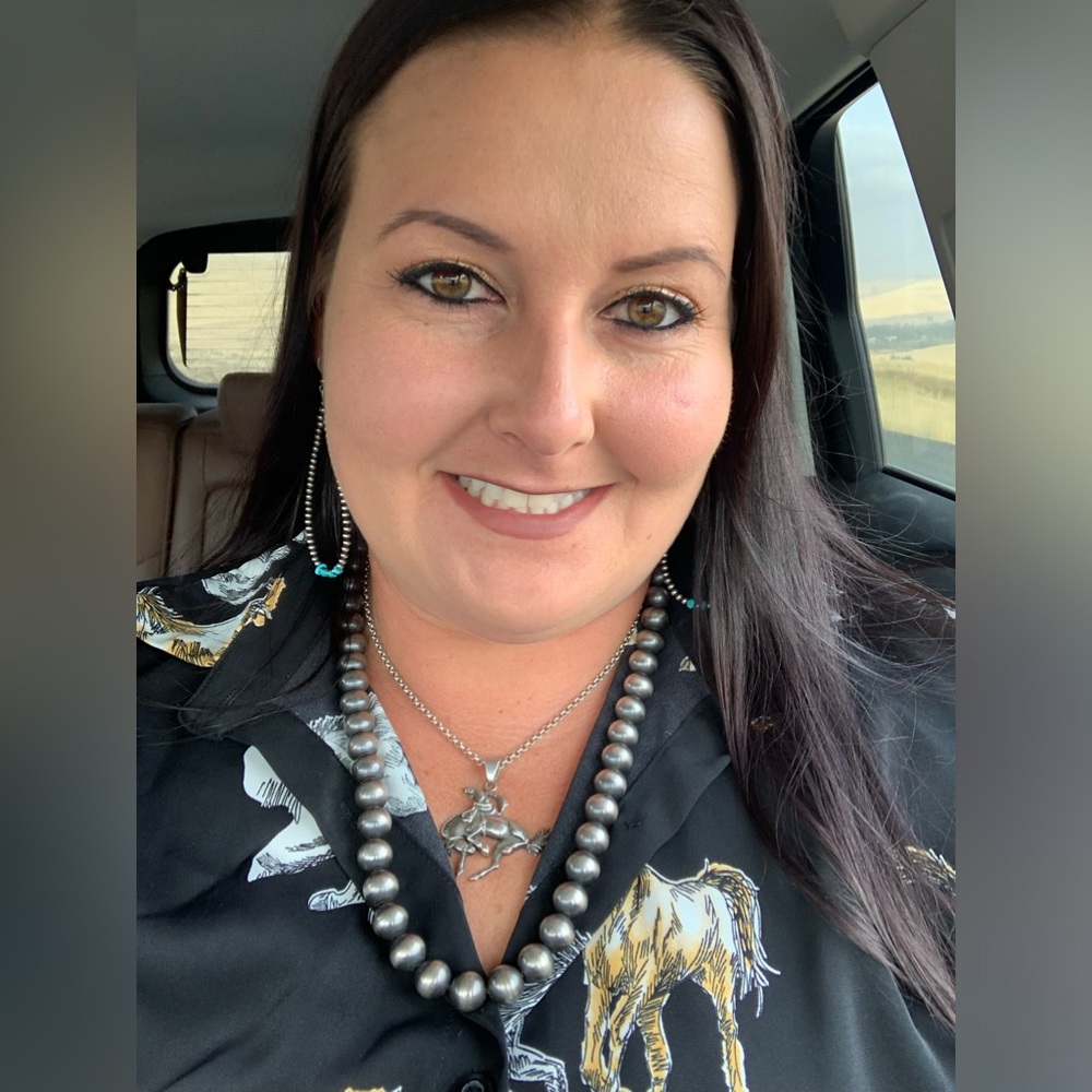 Meet your Posher, Andrea
